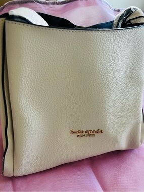 Kate Spade Cream Pebbled Leather Bag with Gold Logo